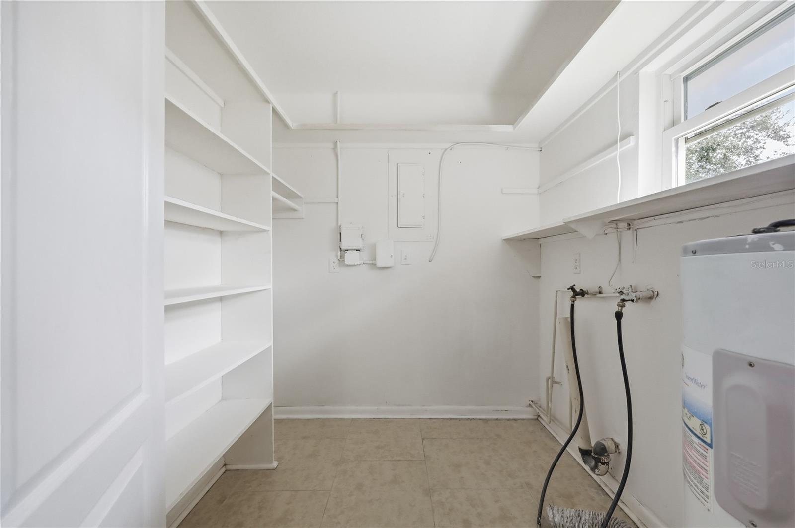 Image 37 of 47 For 995 Minnehaha Avenue