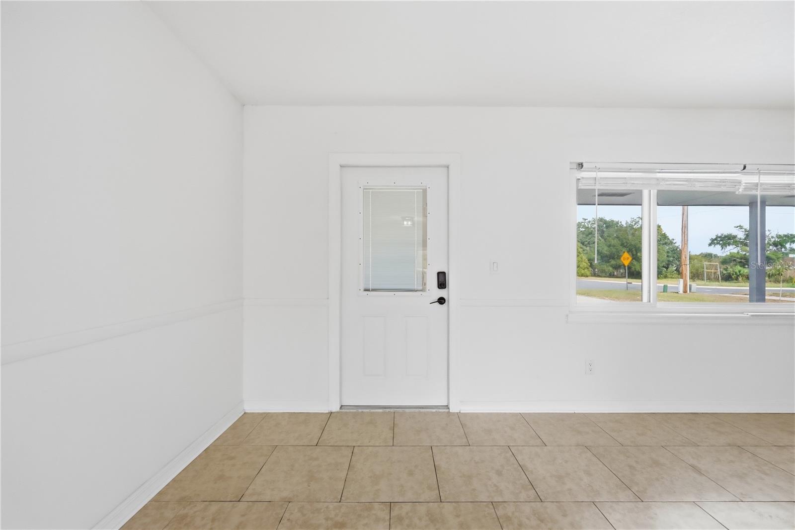 Image 45 of 47 For 995 Minnehaha Avenue