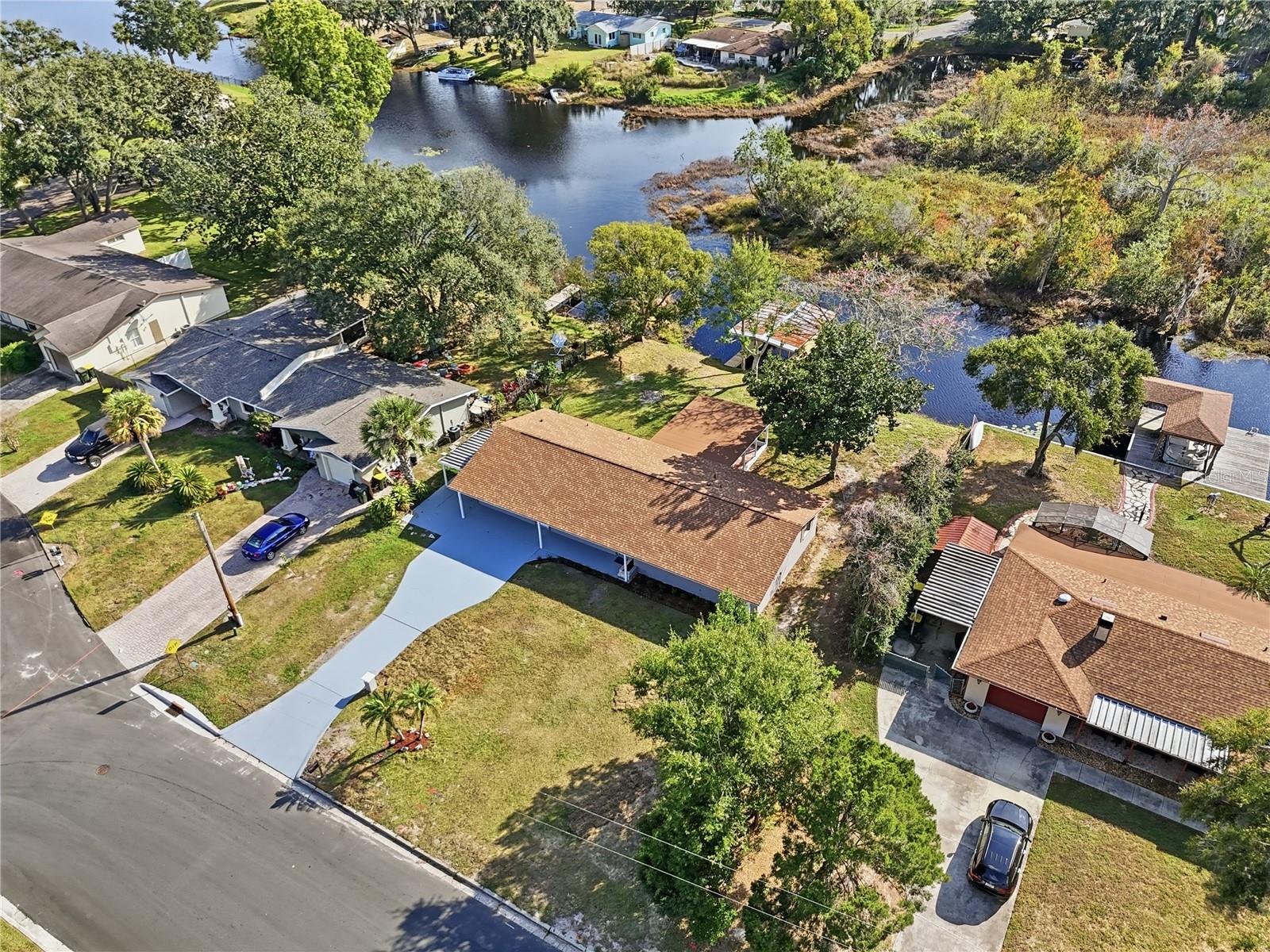 Image 9 of 47 For 995 Minnehaha Avenue