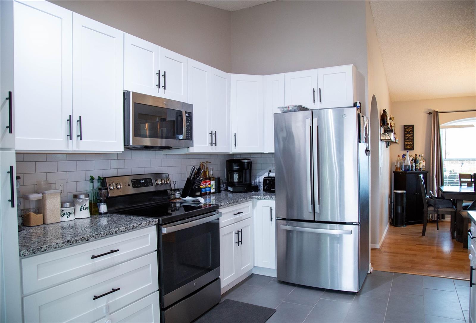 Image 10 of 29 For 2315 Academy Avenue