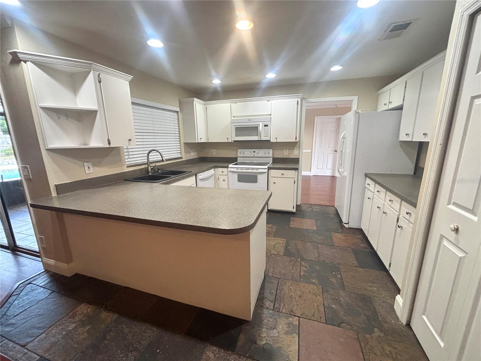 Image 6 of 15 For 1009 Terry Drive