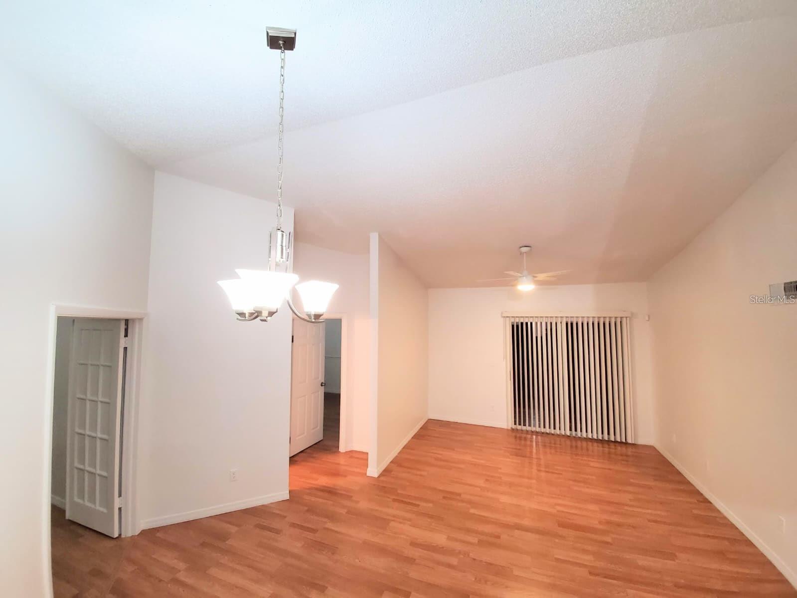 Image 2 of 15 For 1948 Lake Atriums Circle 136