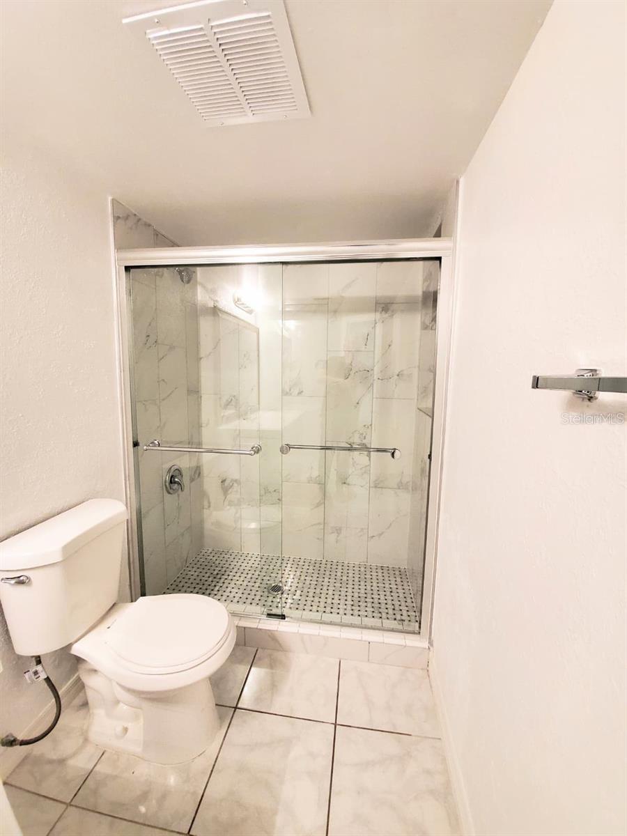 Image 8 of 15 For 1948 Lake Atriums Circle 136