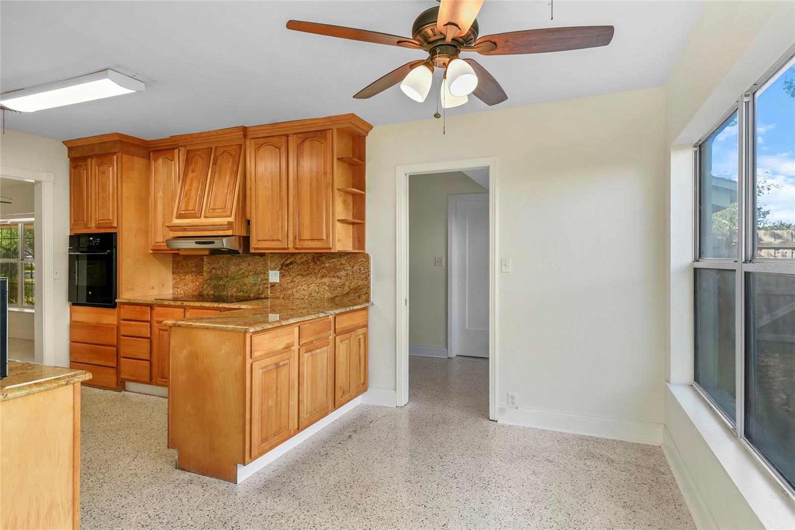 Image 10 of 37 For 820 Mojave Trail