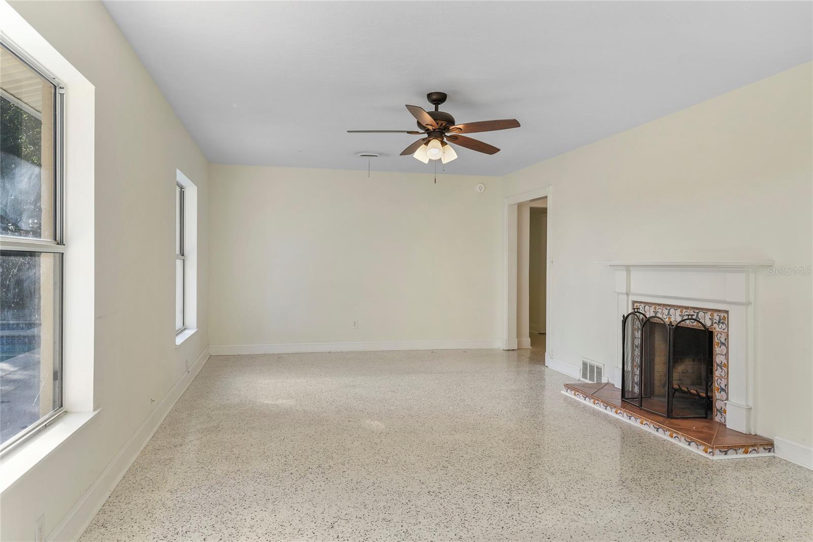 Image 17 of 37 For 820 Mojave Trail