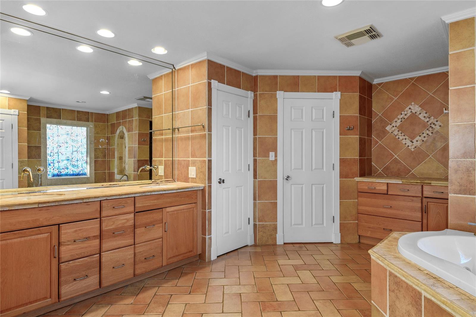 Image 24 of 37 For 820 Mojave Trail