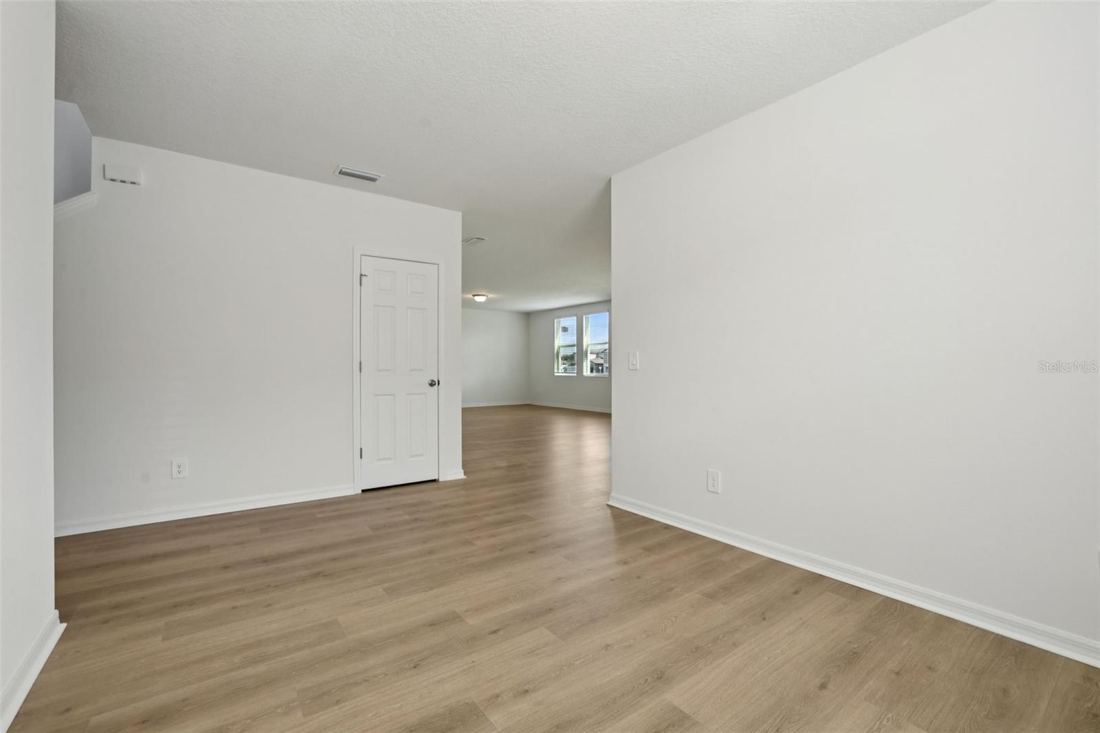 Image 14 of 36 For 2903 Hornbill Drive