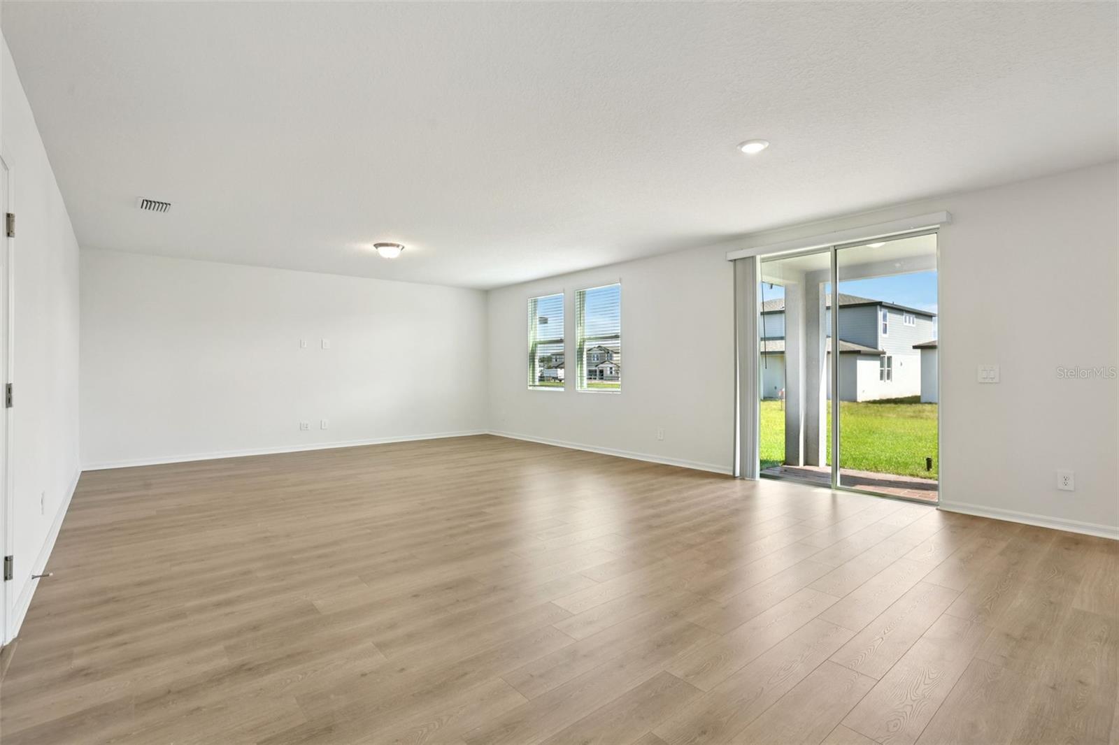 Image 6 of 36 For 2903 Hornbill Drive