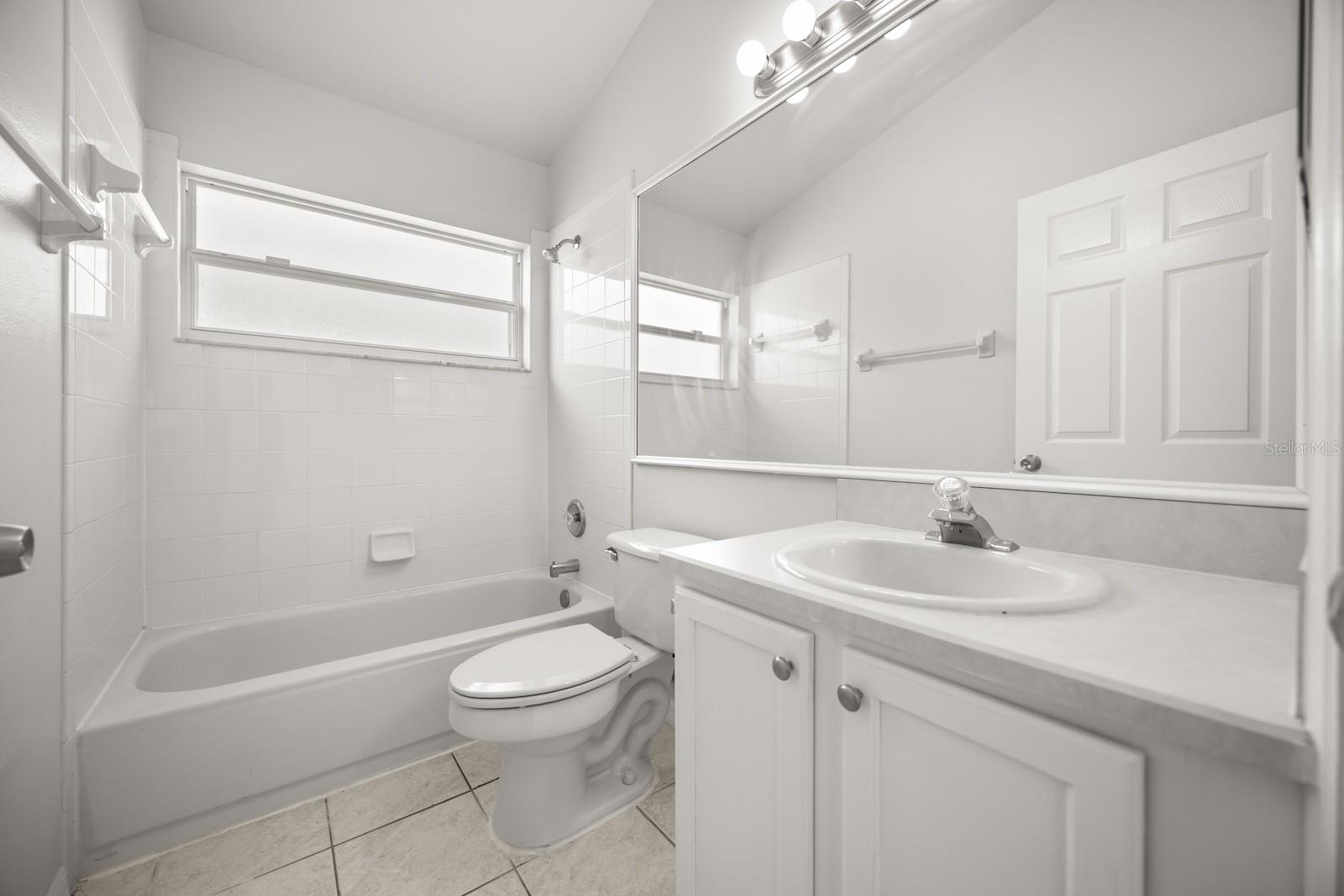 Image 17 of 33 For 2701 Autumn Creek Circle