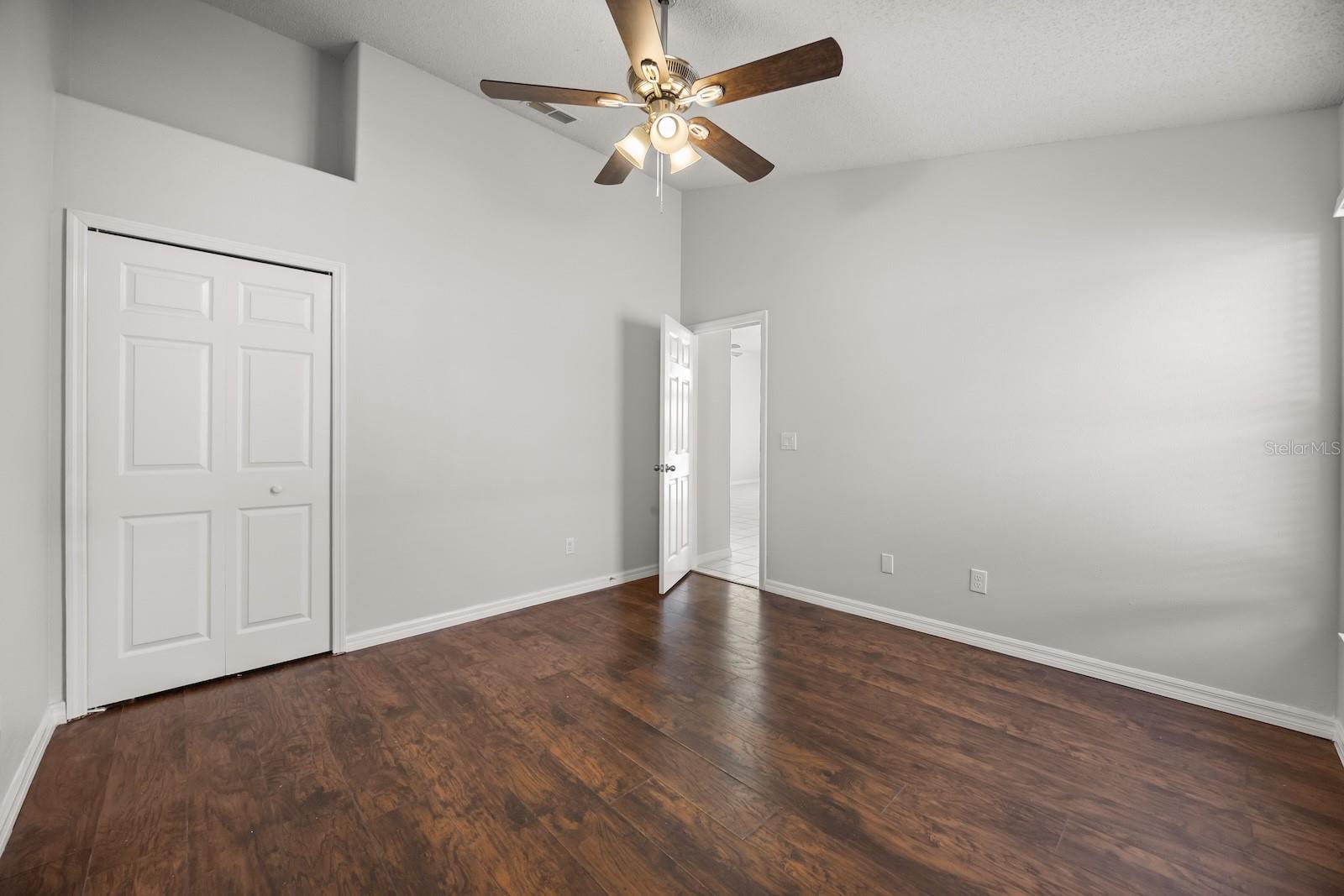 Image 19 of 33 For 2701 Autumn Creek Circle