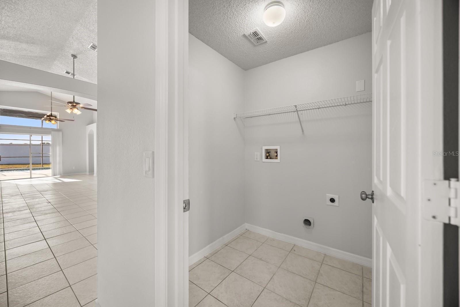 Image 29 of 33 For 2701 Autumn Creek Circle