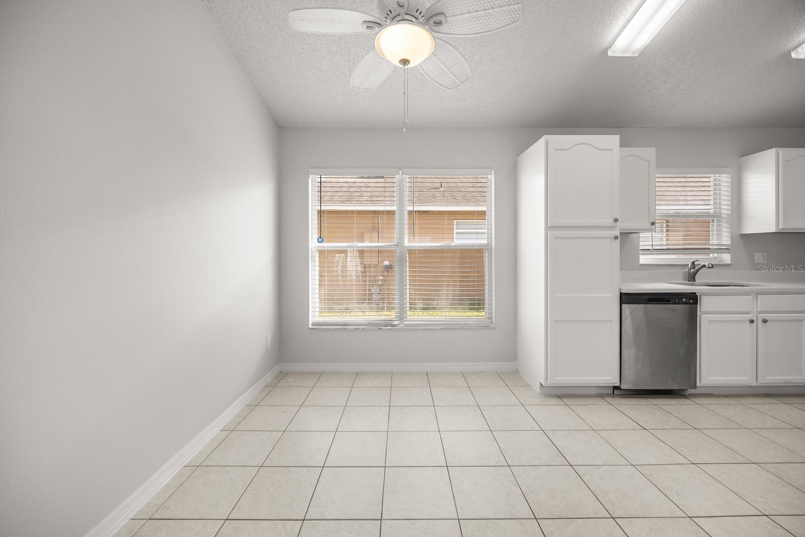 Image 5 of 33 For 2701 Autumn Creek Circle