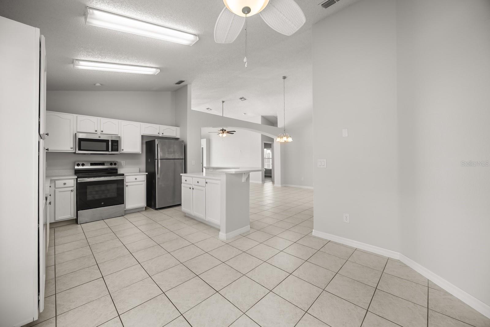 Image 6 of 33 For 2701 Autumn Creek Circle