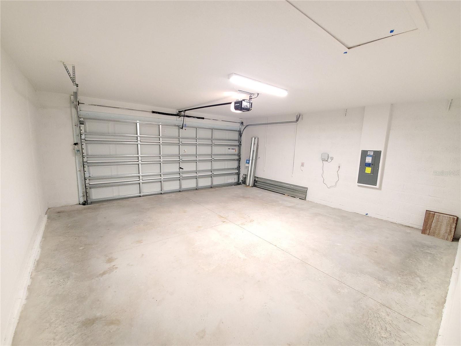 Image 14 of 26 For 10353 Scarlet Skimmer Drive