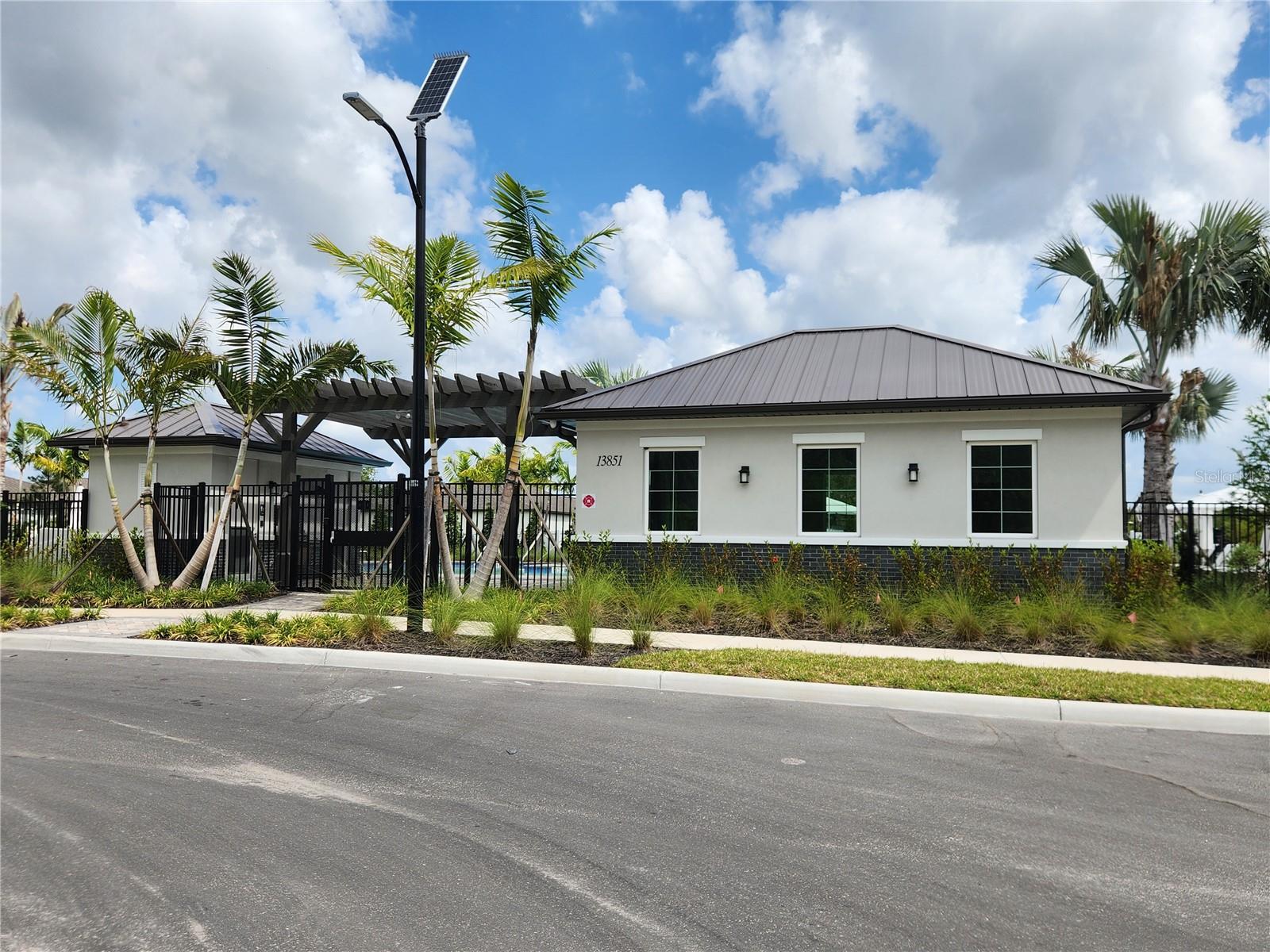 Image 24 of 26 For 10353 Scarlet Skimmer Drive