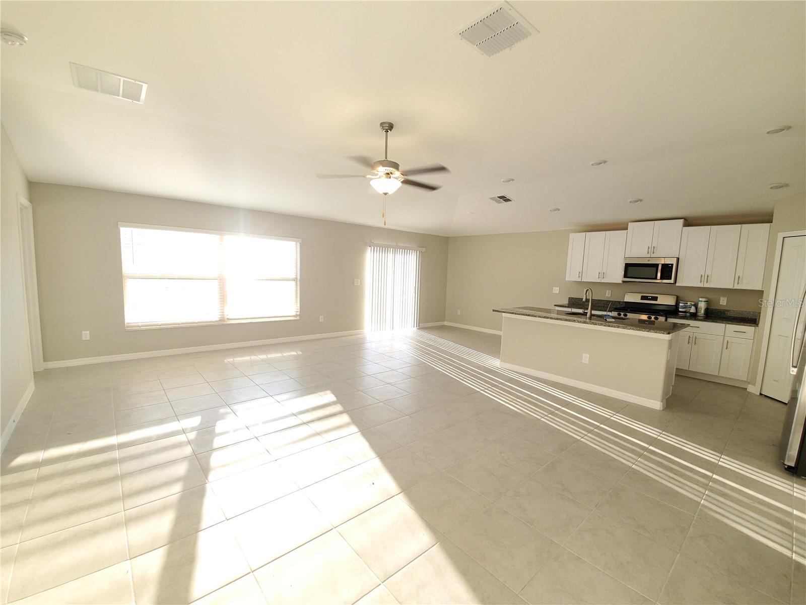 Image 4 of 26 For 10353 Scarlet Skimmer Drive