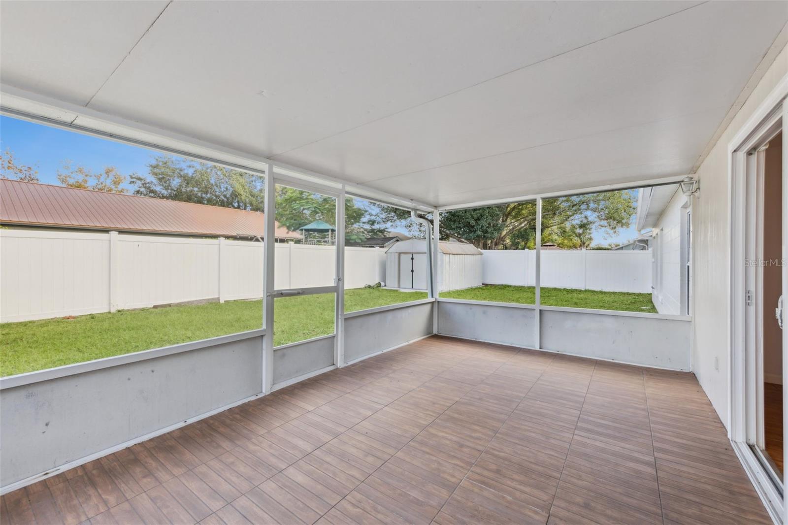 Image 2 of 18 For 2625 Mill Run Blvd