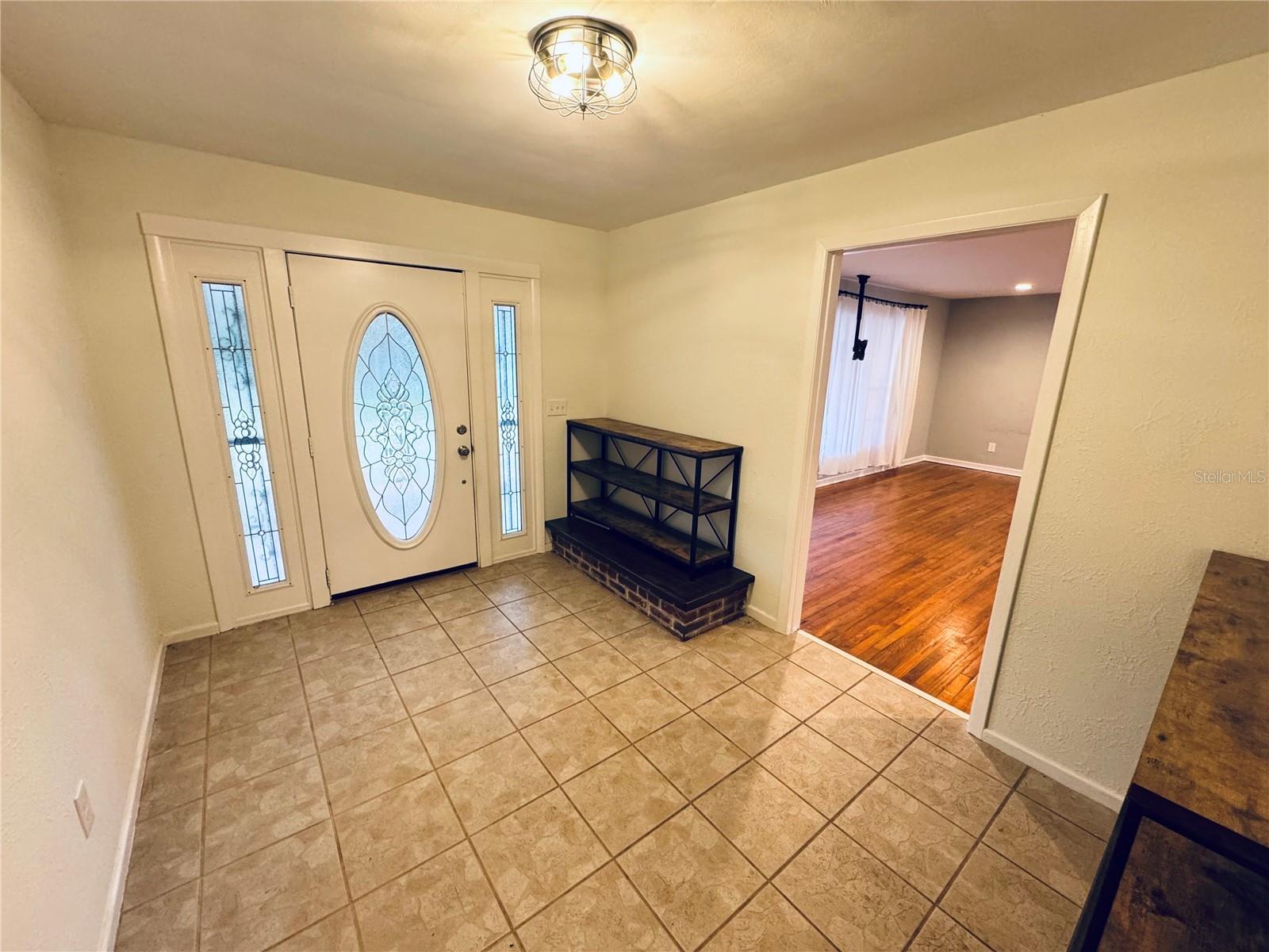 Image 4 of 26 For 2022 Edgewood Road