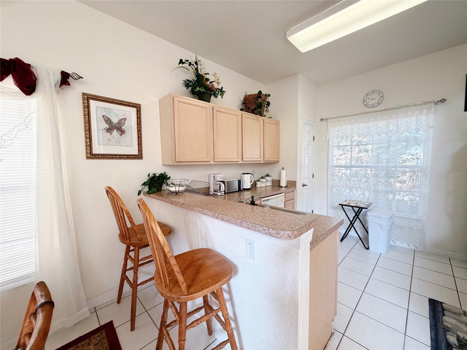 Image 17 of 77 For 329 Windsor Place