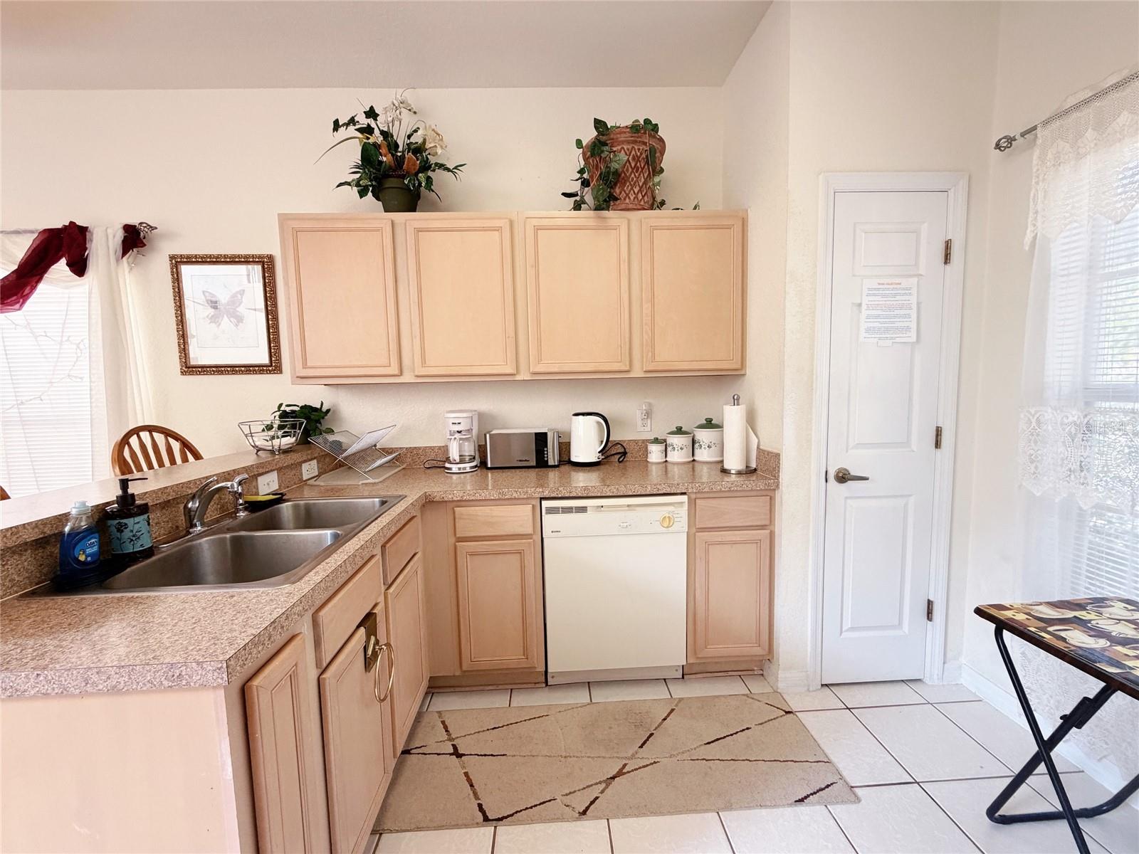 Image 18 of 77 For 329 Windsor Place