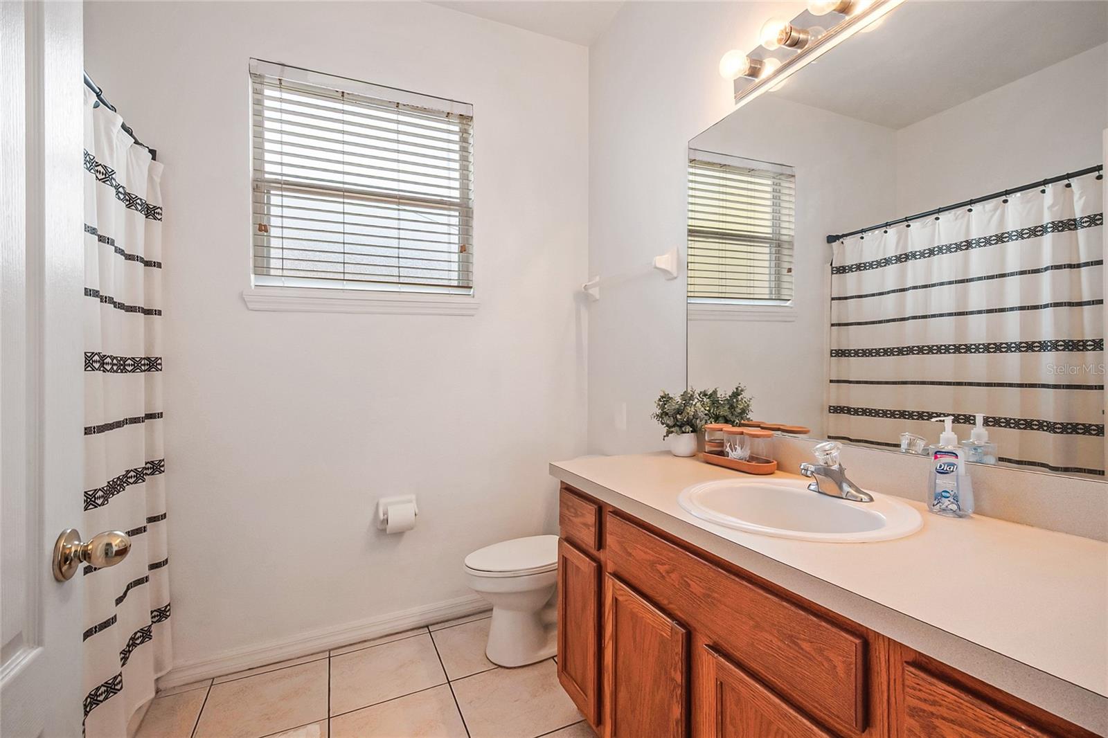 Image 32 of 40 For 918 Magnolia Blossom Court