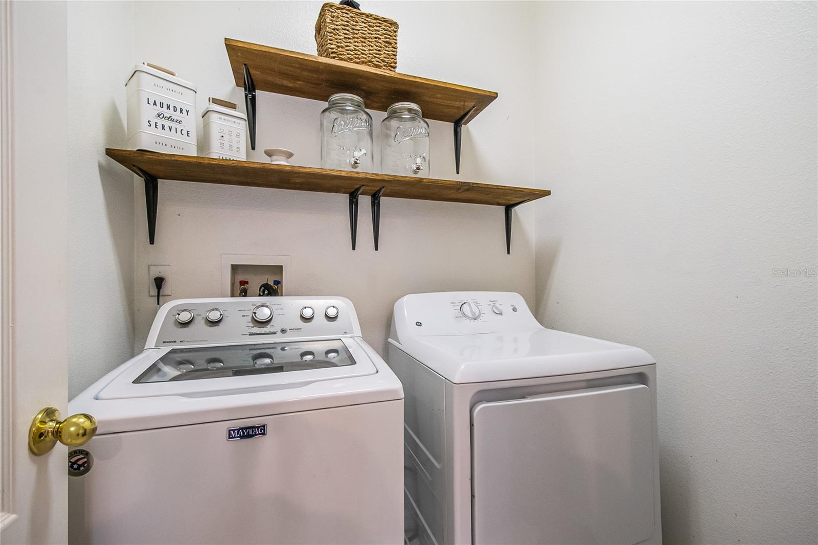 Image 33 of 40 For 918 Magnolia Blossom Court