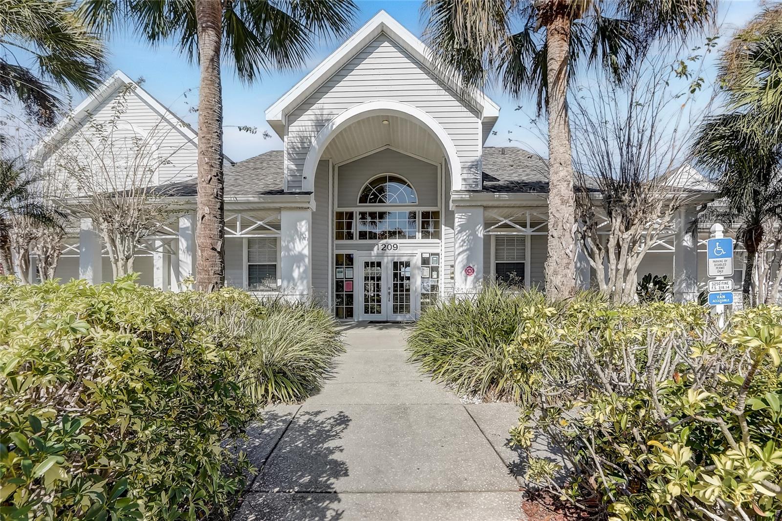 Image 16 of 25 For 1229 Bermuda Lakes Lane 202