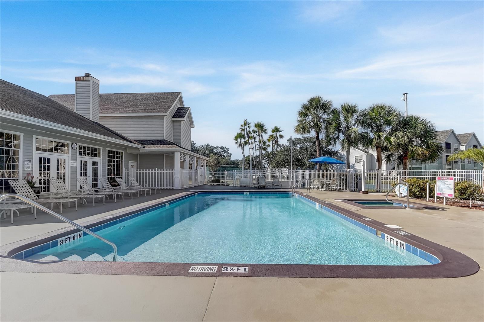 Image 21 of 25 For 1229 Bermuda Lakes Lane 202