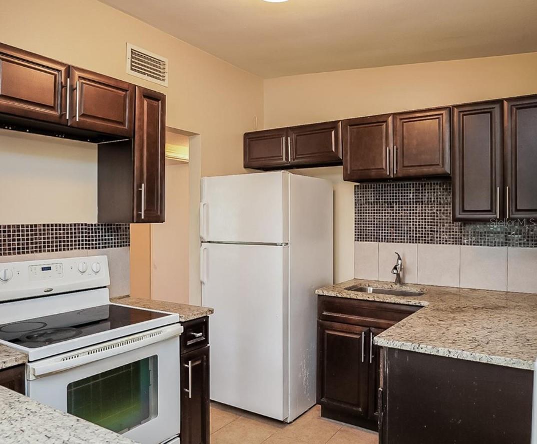 Image 3 of 4 For 1203 Ferndell Road