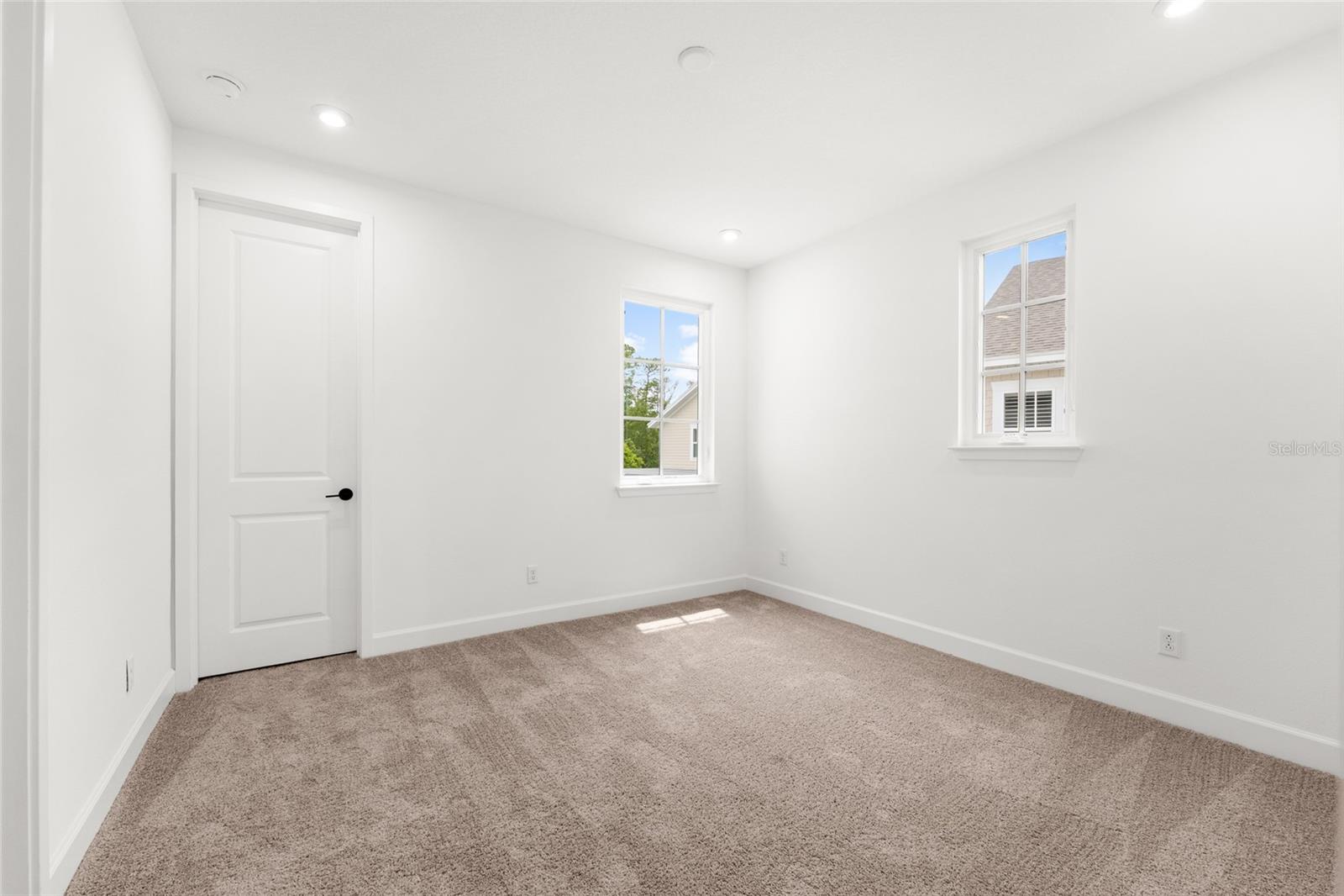 Image 15 of 30 For 7493 Estuary Lake Loop