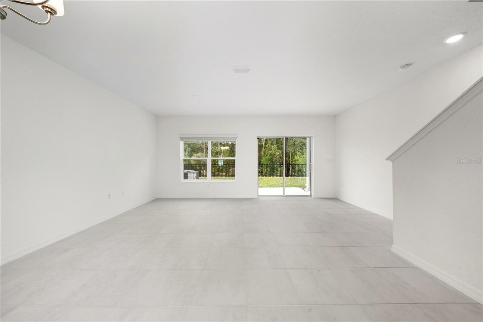 Image 12 of 29 For 2810 Raindrop Run Street