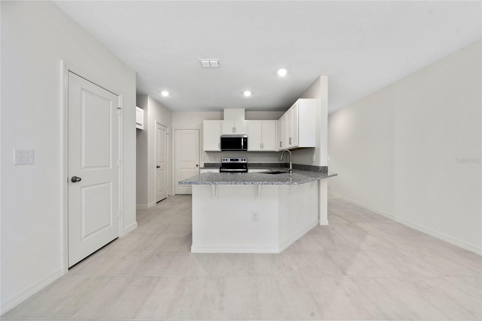 Image 9 of 29 For 2810 Raindrop Run Street