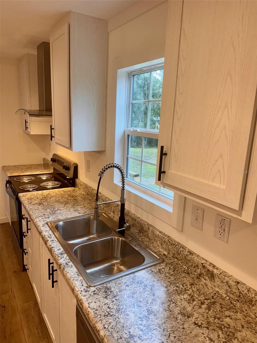 Image 13 of 50 For 5025 Apollo Avenue