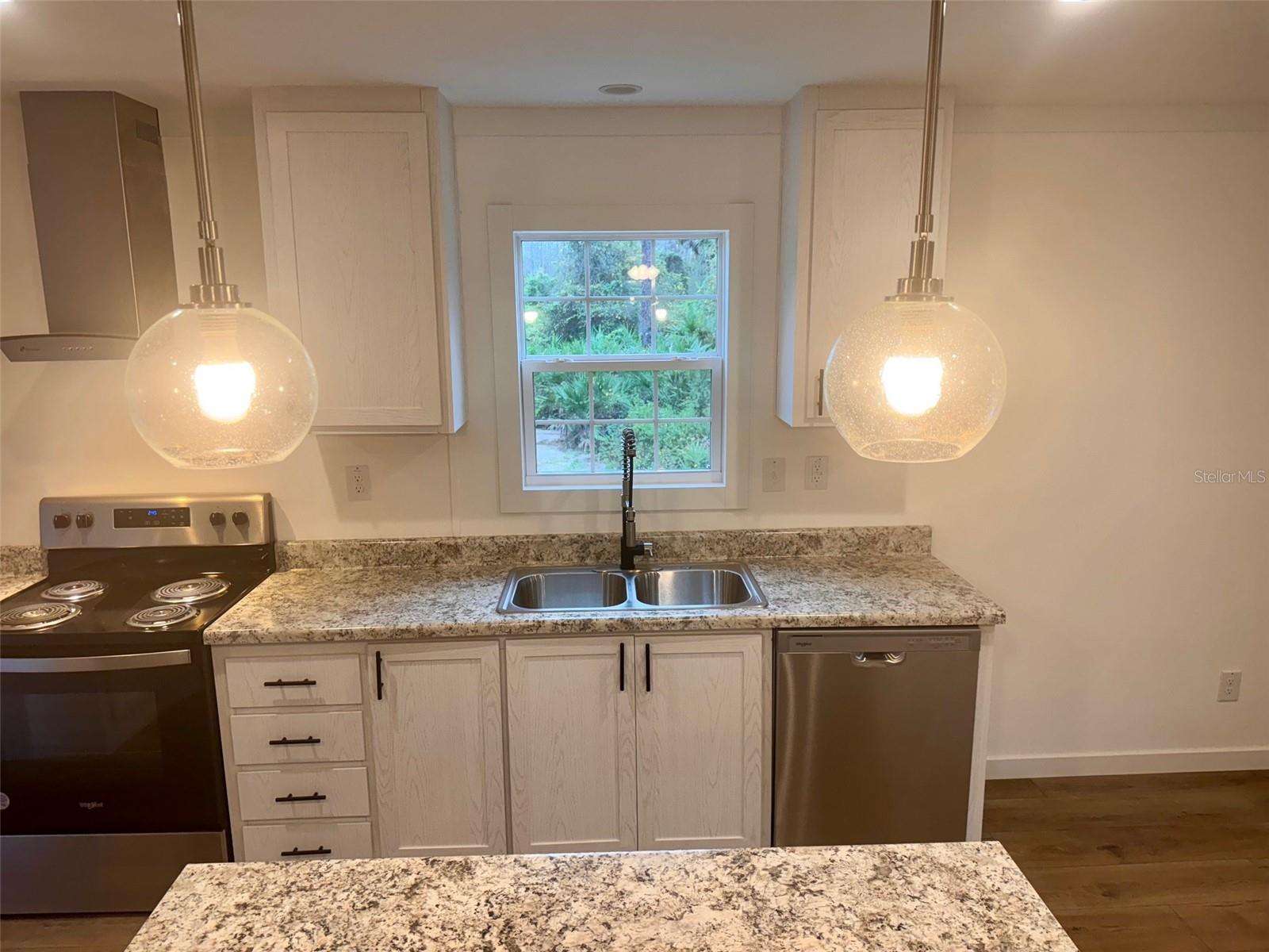 Image 7 of 50 For 5025 Apollo Avenue