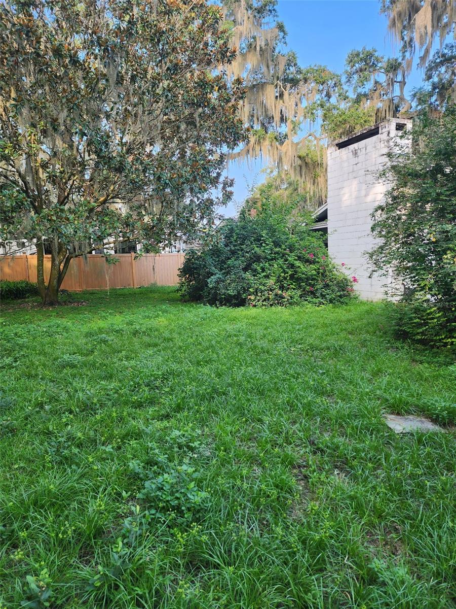 Image 8 of 15 For 1208 Lake Shore Boulevard