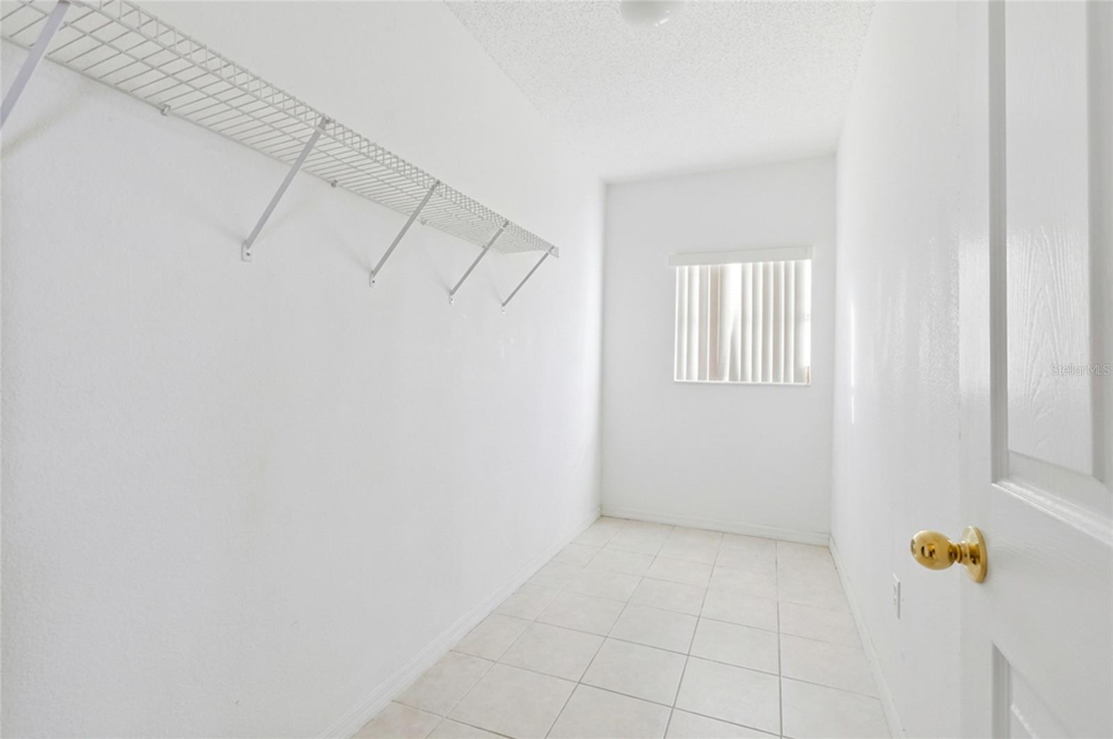 Image 15 of 36 For 547 Brighton Court