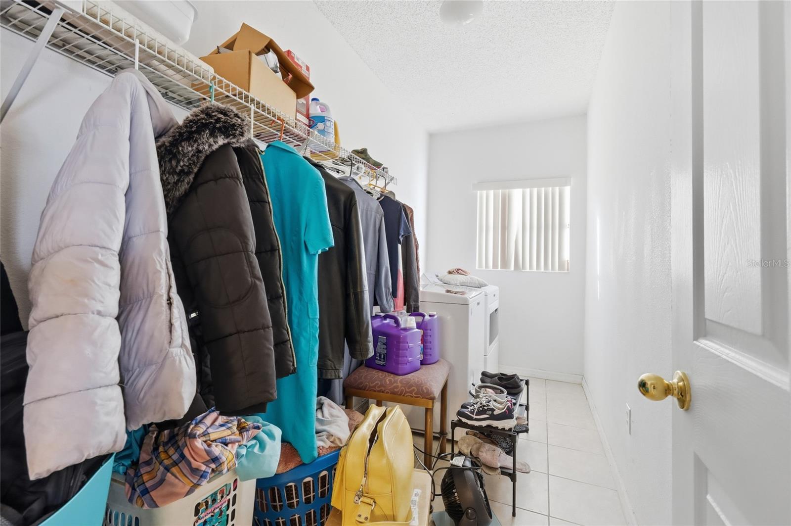 Image 16 of 36 For 547 Brighton Court