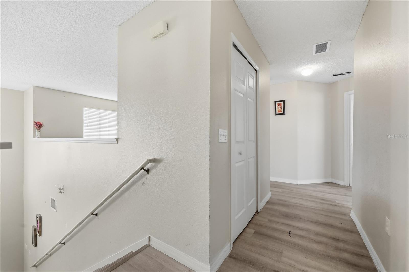 Image 17 of 36 For 547 Brighton Court