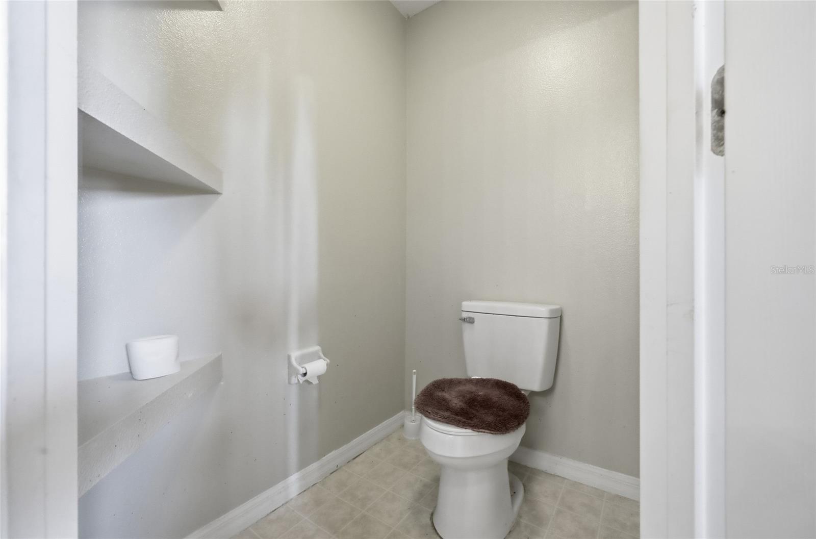 Image 31 of 36 For 547 Brighton Court