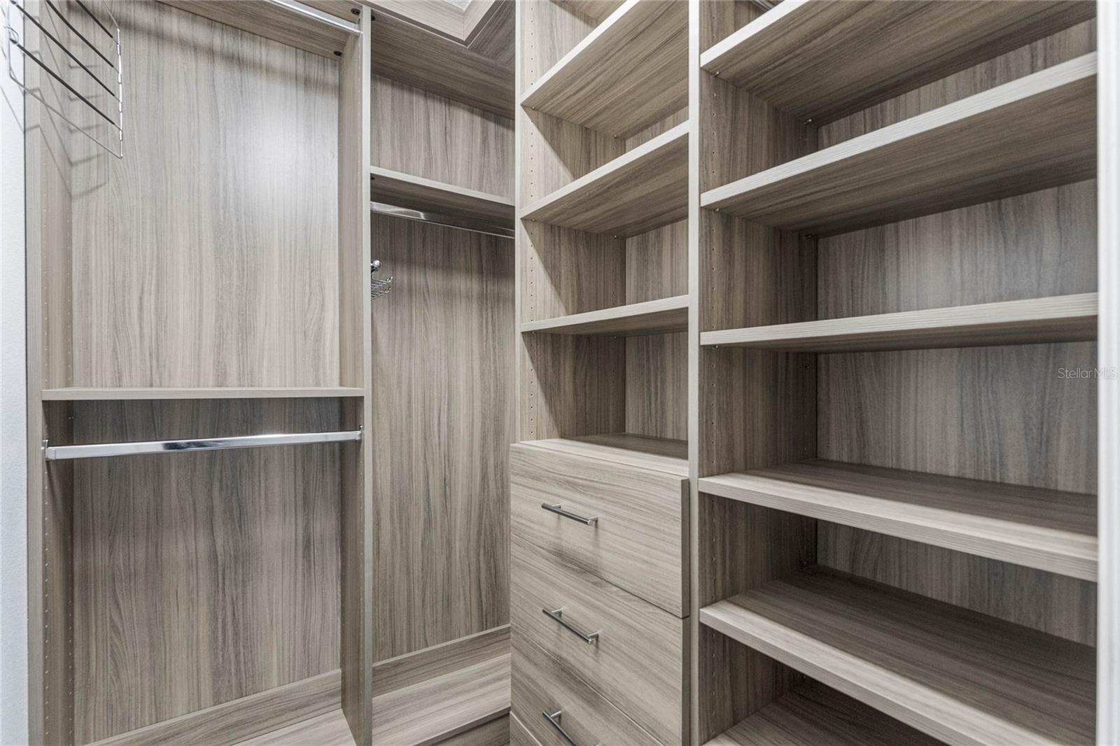 Image 15 of 18 For 2351 Westminster Court