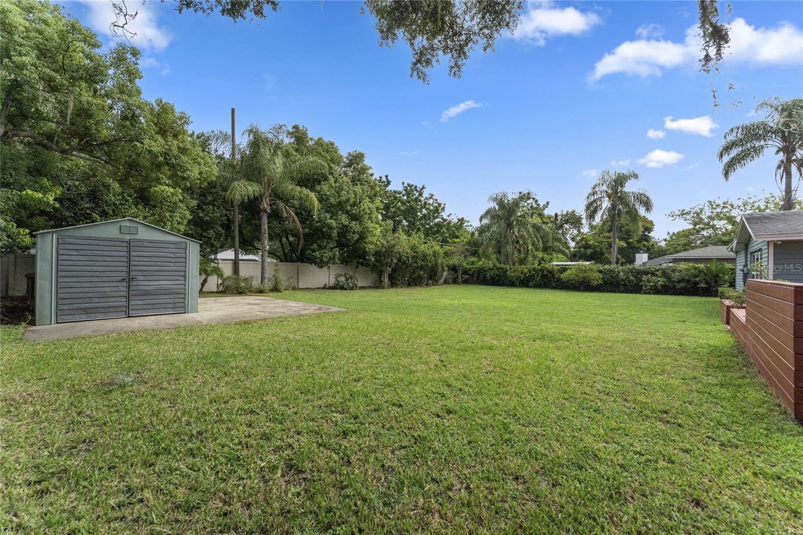 Image 17 of 18 For 2351 Westminster Court