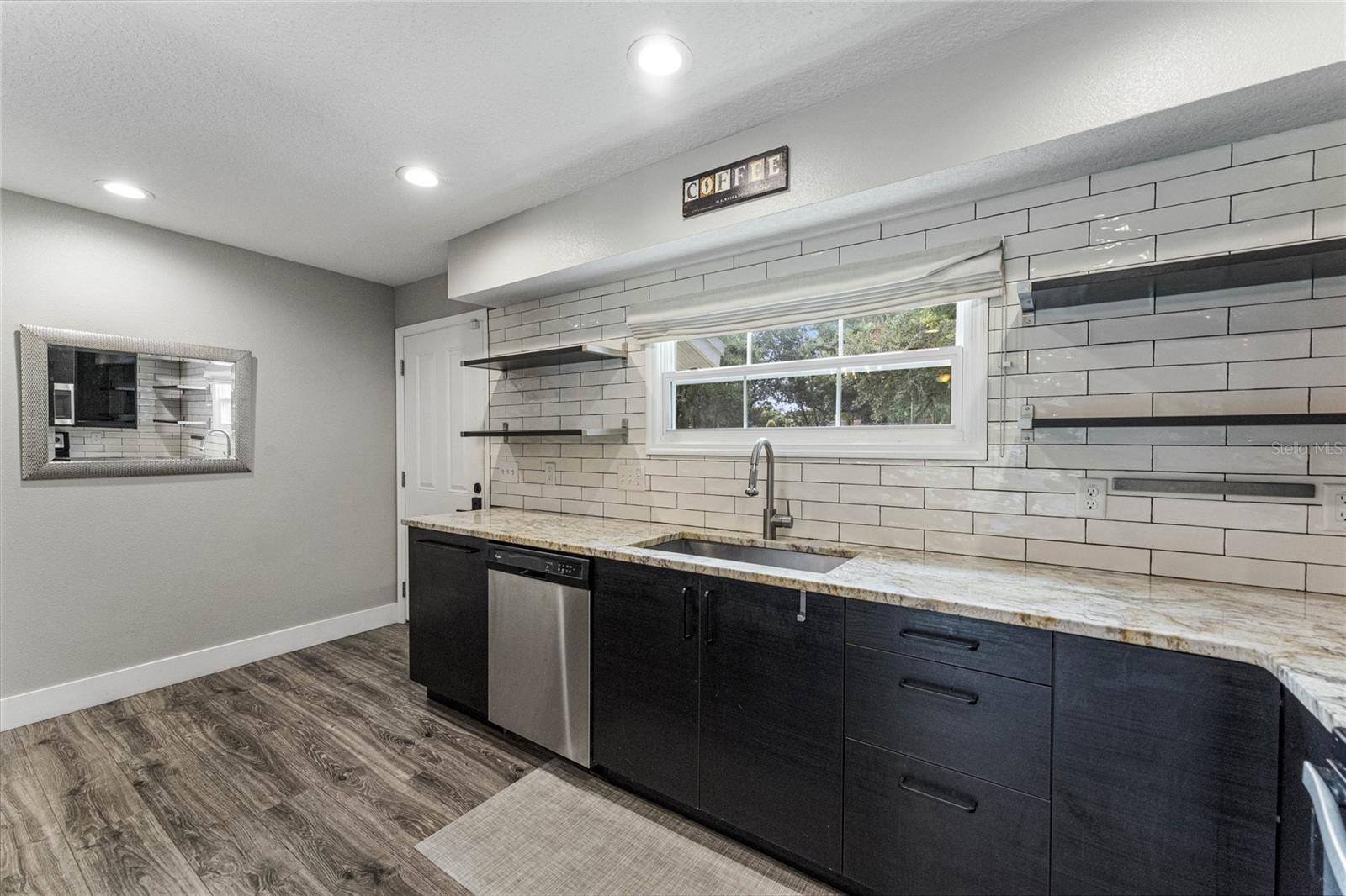 Image 6 of 18 For 2351 Westminster Court