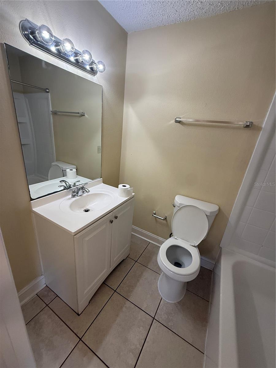 Image 15 of 22 For 2305 26th Avenue W