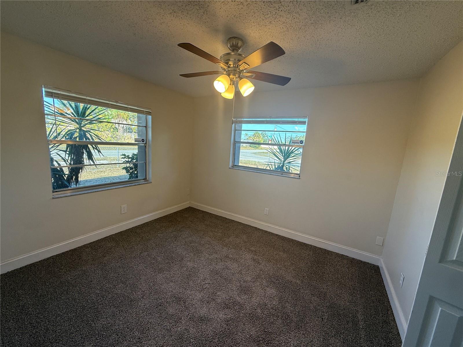 Image 9 of 22 For 2305 26th Avenue W