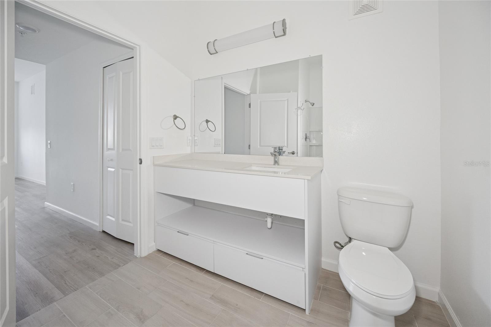 Image 20 of 21 For 1210 Southstation Place 116