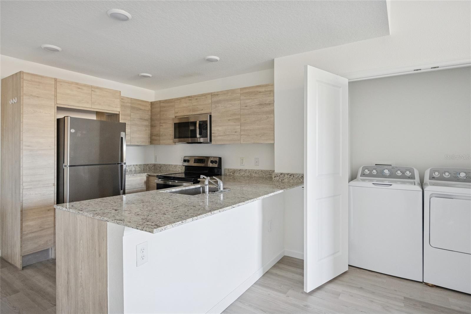 Image 8 of 21 For 1210 Southstation Place 116