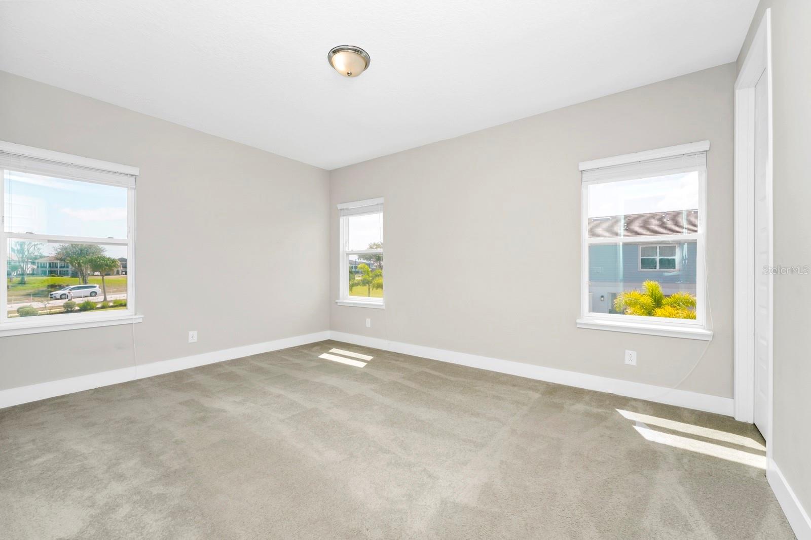 Image 10 of 38 For 743 Driving Range Court