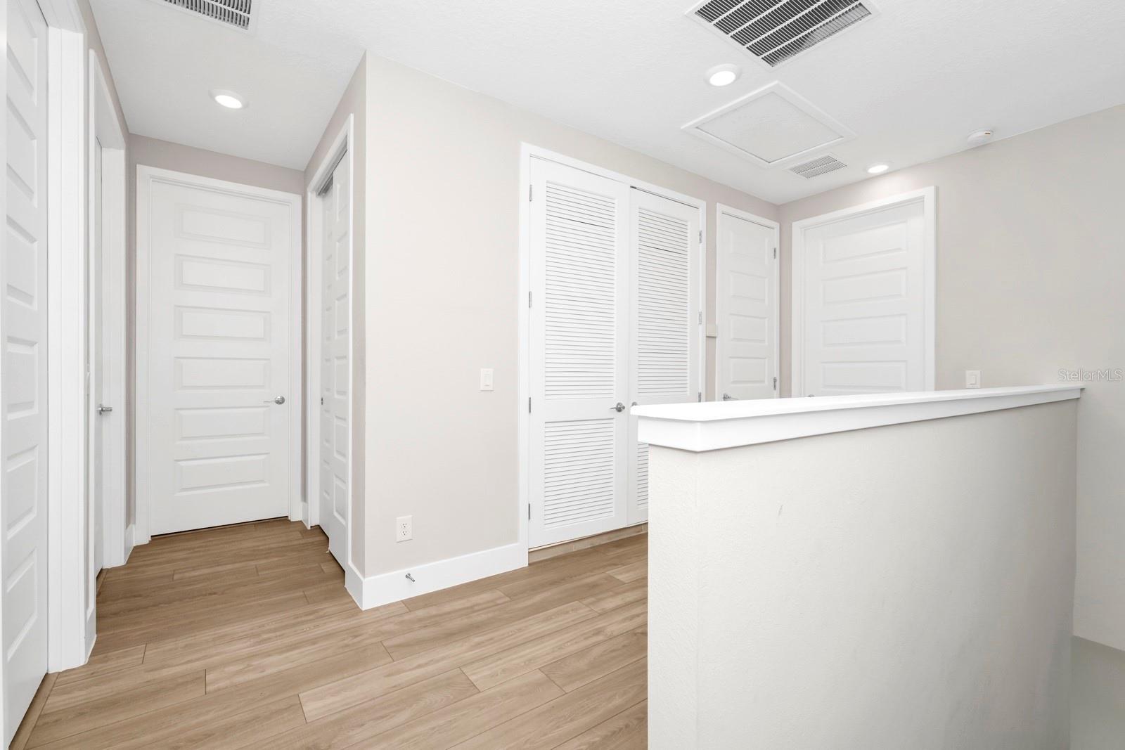 Image 19 of 38 For 743 Driving Range Court