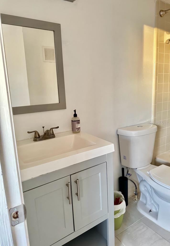 Image 8 of 9 For 2725 Tally Ho Avenue