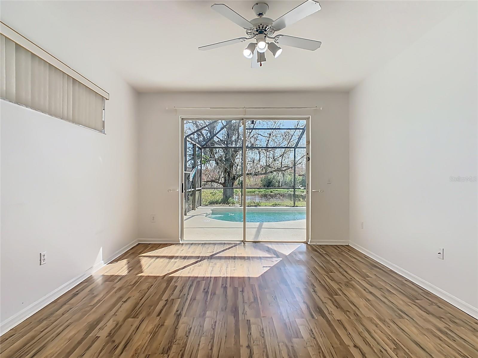 Image 19 of 45 For 2944 Sunset Vista Boulevard